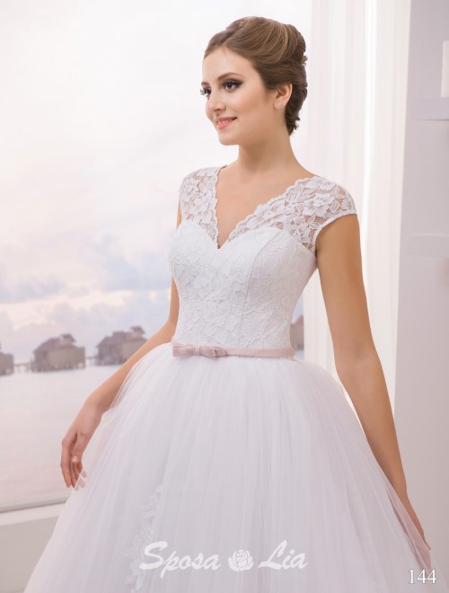 https://www.sposa-lia.com/images/stories/virtuemart/product/144 (2).jpg